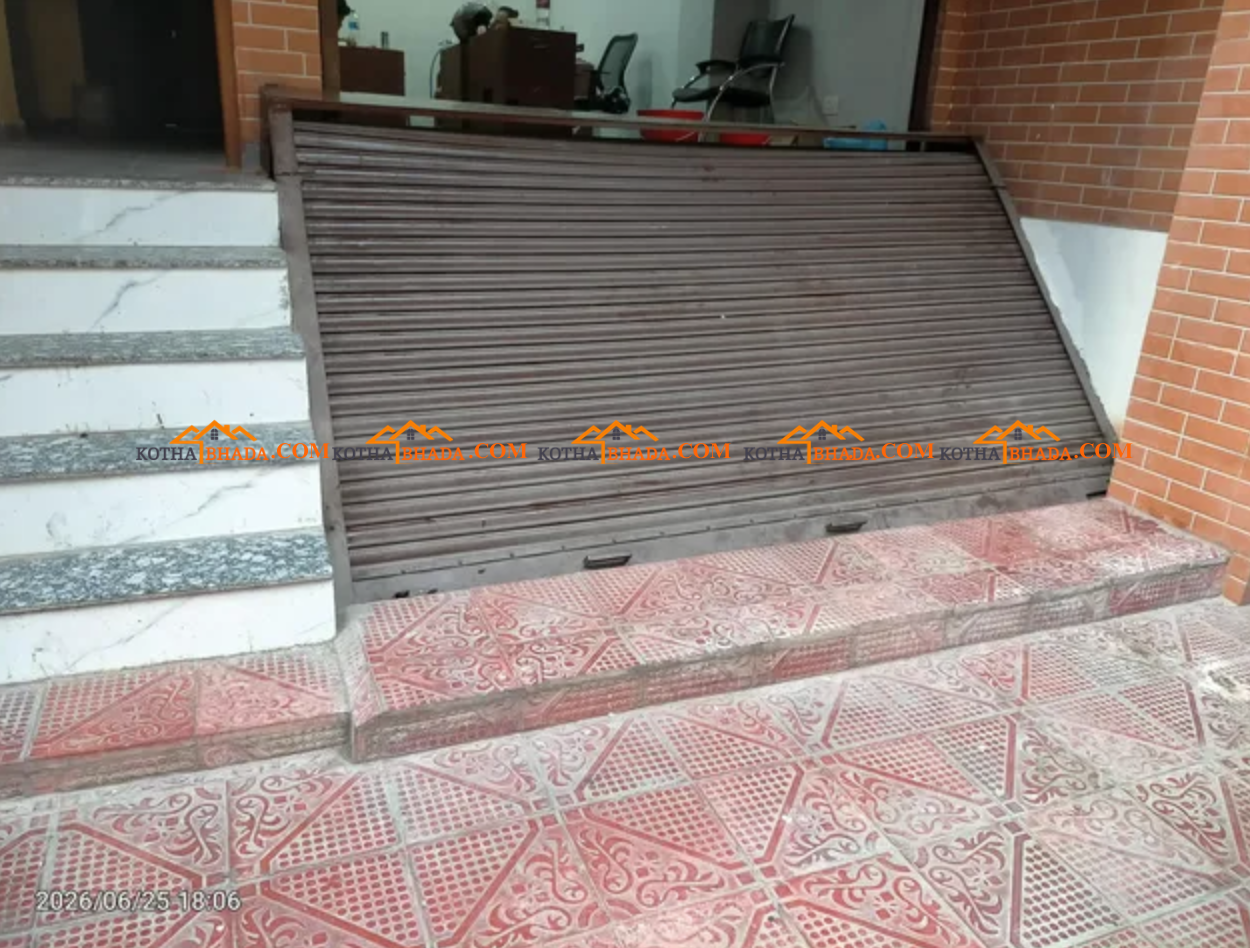 Shutter available for rent in Dallu